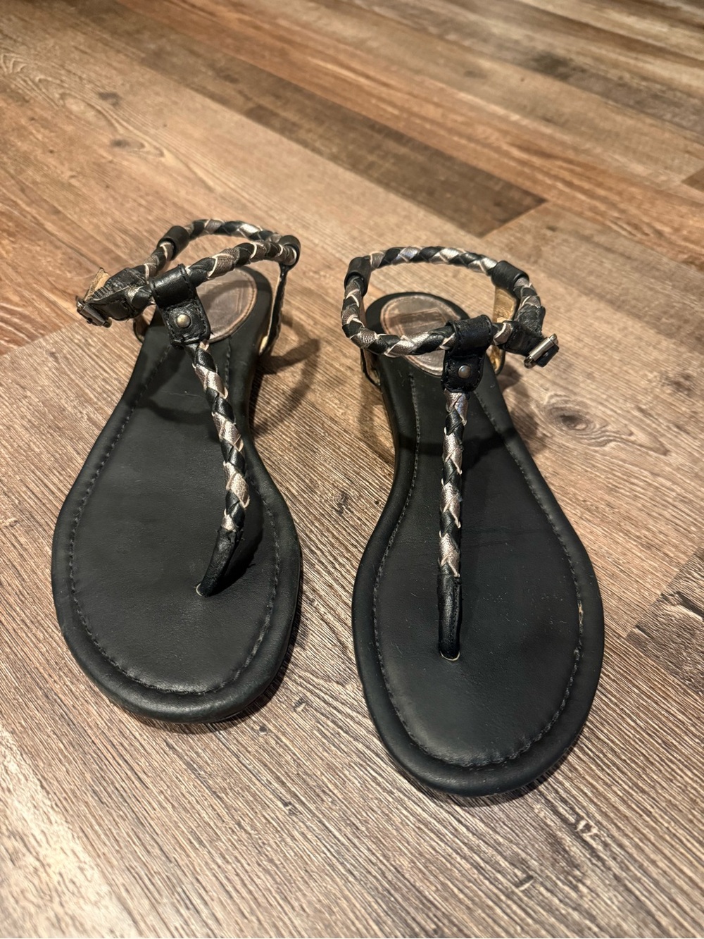 Women's Frye Black Braided T-Strap Sandals
